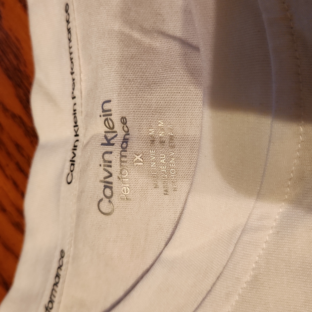 Calvin Klein Plus Size Performance Tee - Picture 3 of 6